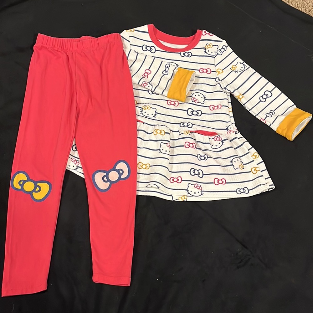 Hello Kitty Bundle - Picture 4 of 6